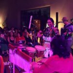 Lila Downs Instagram - La educación infantil es importante, desde el @fondoguadalupemusalem se promueve y apoya las capacidades de mujeres jóvenes de comunidades rurales, indígenas y afromexicanas. Hace unos días logramos una meta, pero la recaudación tendrá que ser constante, por eso hacemos una invitación a todos ya que sus donativos siguen apoyando la causa para abrir ese mundo de posibilidades. Las donaciones las pueden hacer directamente a @fondoguadalupemusalem Durante este año, serán apoyadas 53 mujeres provenientes de comunidades indigenas, rurales y afromexicanas en sus estudios de bachillerato y universidad. 📸: Zaira Aldaz Pablo #LilaDowns #FondoGuadalupeMusalem #becarias