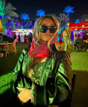 Lilah Pate Instagram - weekend of live music and good people 🤗 #coachella