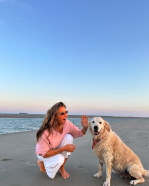 Lilah Pate Instagram - summertime and the livin is easy