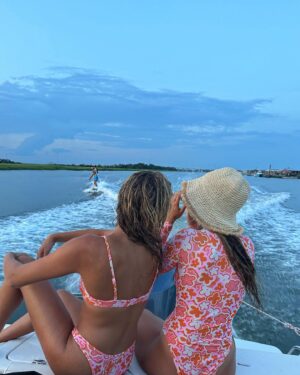 Lilah Pate Instagram - summertime and the livin is easy