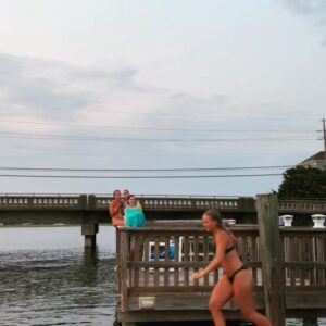 Lilah Pate Instagram - summertime and the livin is easy