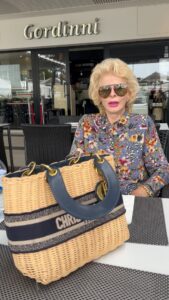 Actress Lili Caneças HD Instagram Photos and Wallpapers June 2024