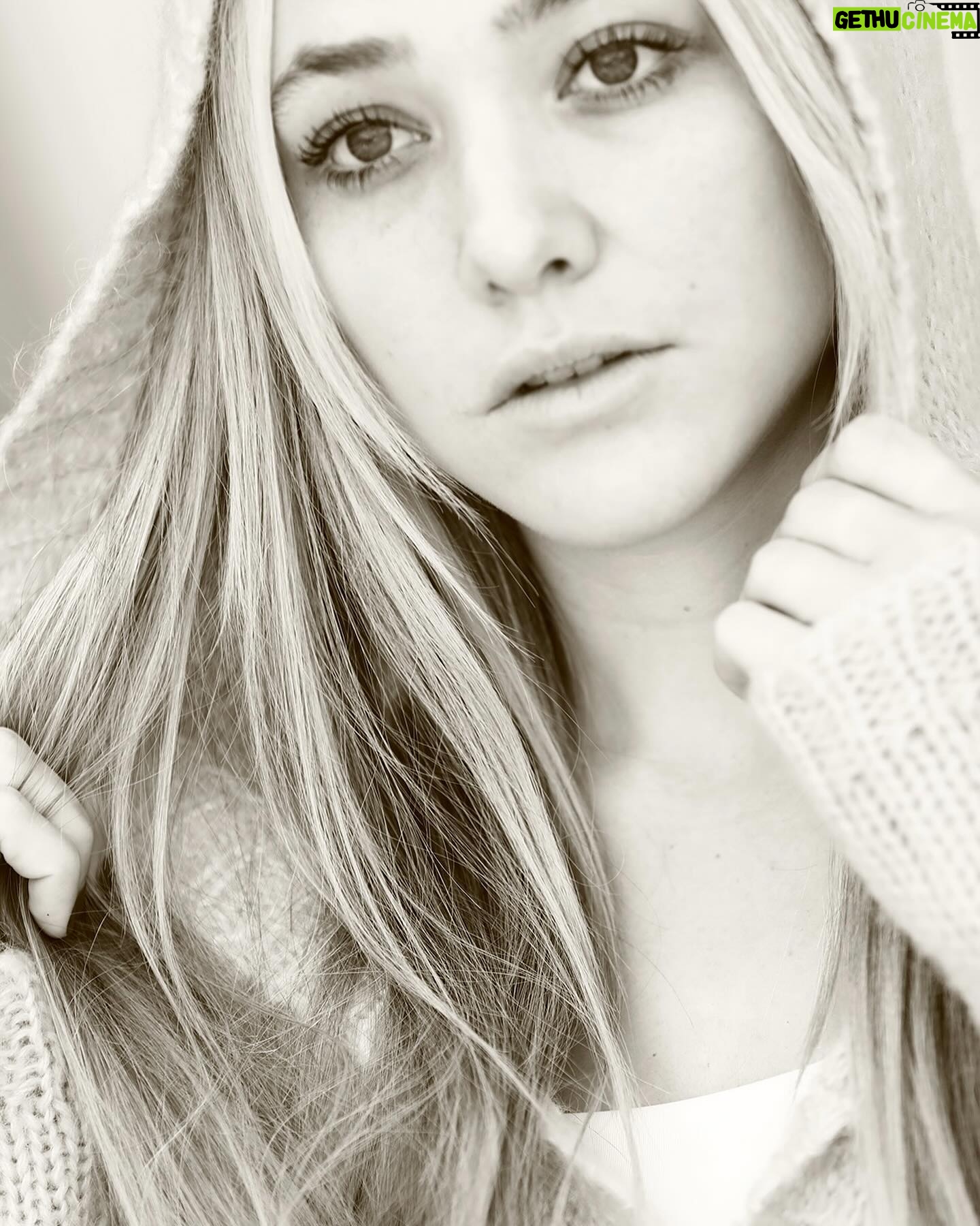 Lili Sepe - 712 Likes - A love story.