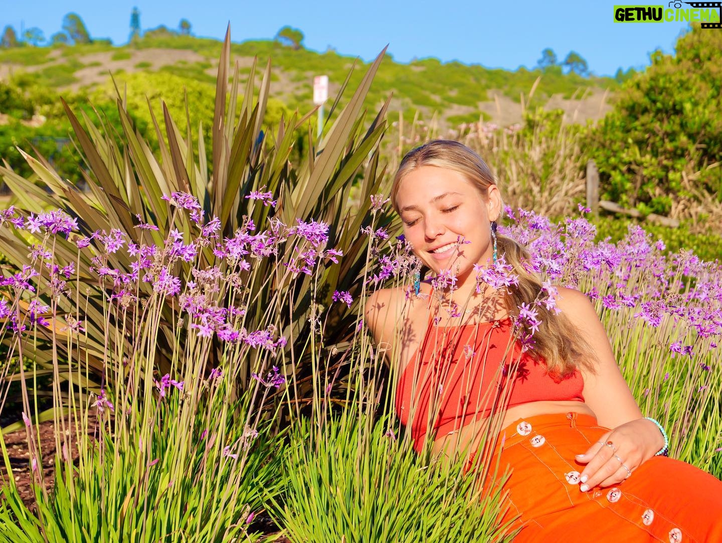 Lili Sepe - 642 Likes - “The entire Universe exists to produce new life-giving desire within you, and when you go with the flow of your own desires, you will feel truly alive- and you will truly live.” ❤️