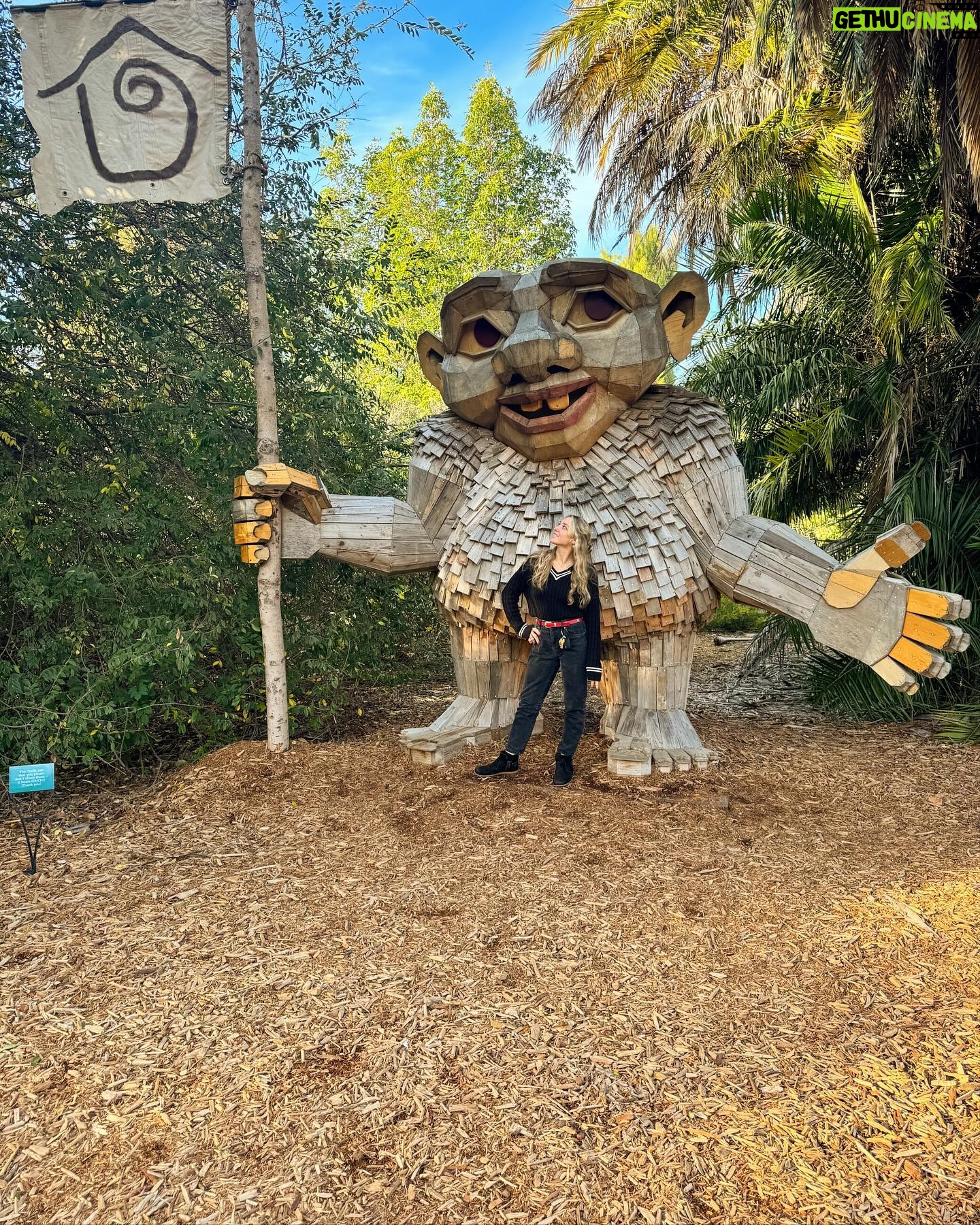 Lili Sepe - 656 Likes - Just hanging with the trolls. 🧌 So happy I didn’t meet them online.