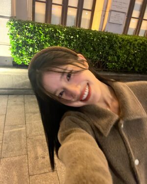 Lilian Zhang Instagram - 夜上海