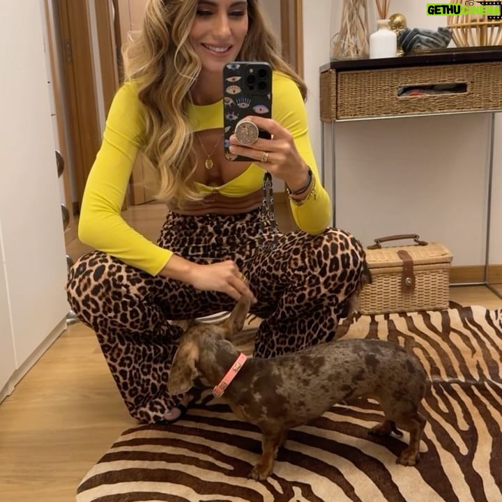 Liliana Santos - 3 Likes - Perfect match 🤎💚🤎
@elisabettafranchi__lisboa #may #thursdays #nightout #animalprint #green #perfectmatch #dinnertime