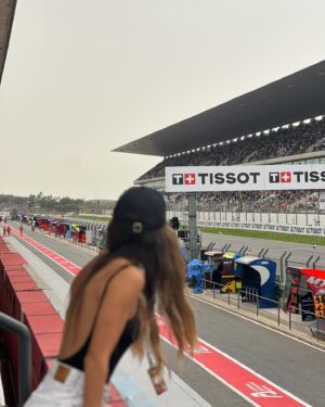 Liliana Santos Instagram - Algarve com muita emoção até ao fim 💥 🏍️💥 

#moto #race #algarve #motogp