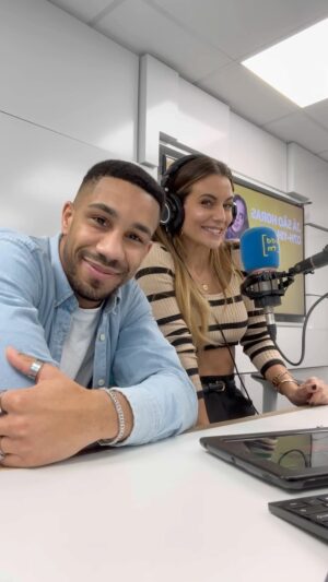 Liliana Santos Instagram - A @lilianasantos aceitou o desafio do @heldertavaares e foi locutora durante um bocadinho 🎙️ É a Liliana Santos, é claro que brilhou e encantou toda gente ✨ #sósequiseres