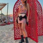 Liliana Santos Instagram – About last night! 🤎🩷🤎🩷🤎

#portugal #costadacaparica #girlsnight #girlsnightout #beachparty