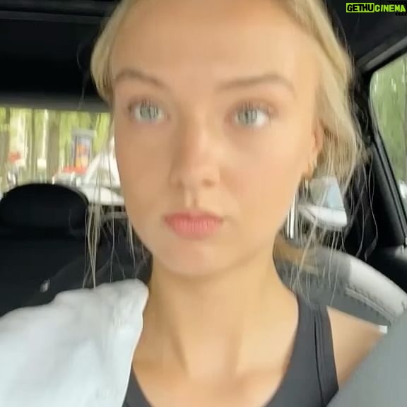 Lilly Krug - 7.4K Likes - A few snippets of some good thangs