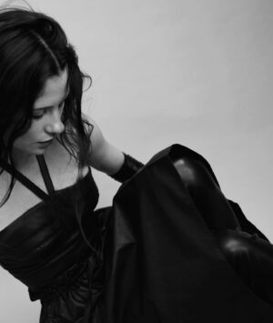 Lily Sullivan Instagram - @simonlekias 🖤 📷 MU: @annetimper STYLE: @aubreestrawberry H: @_roryrice_ @hermes