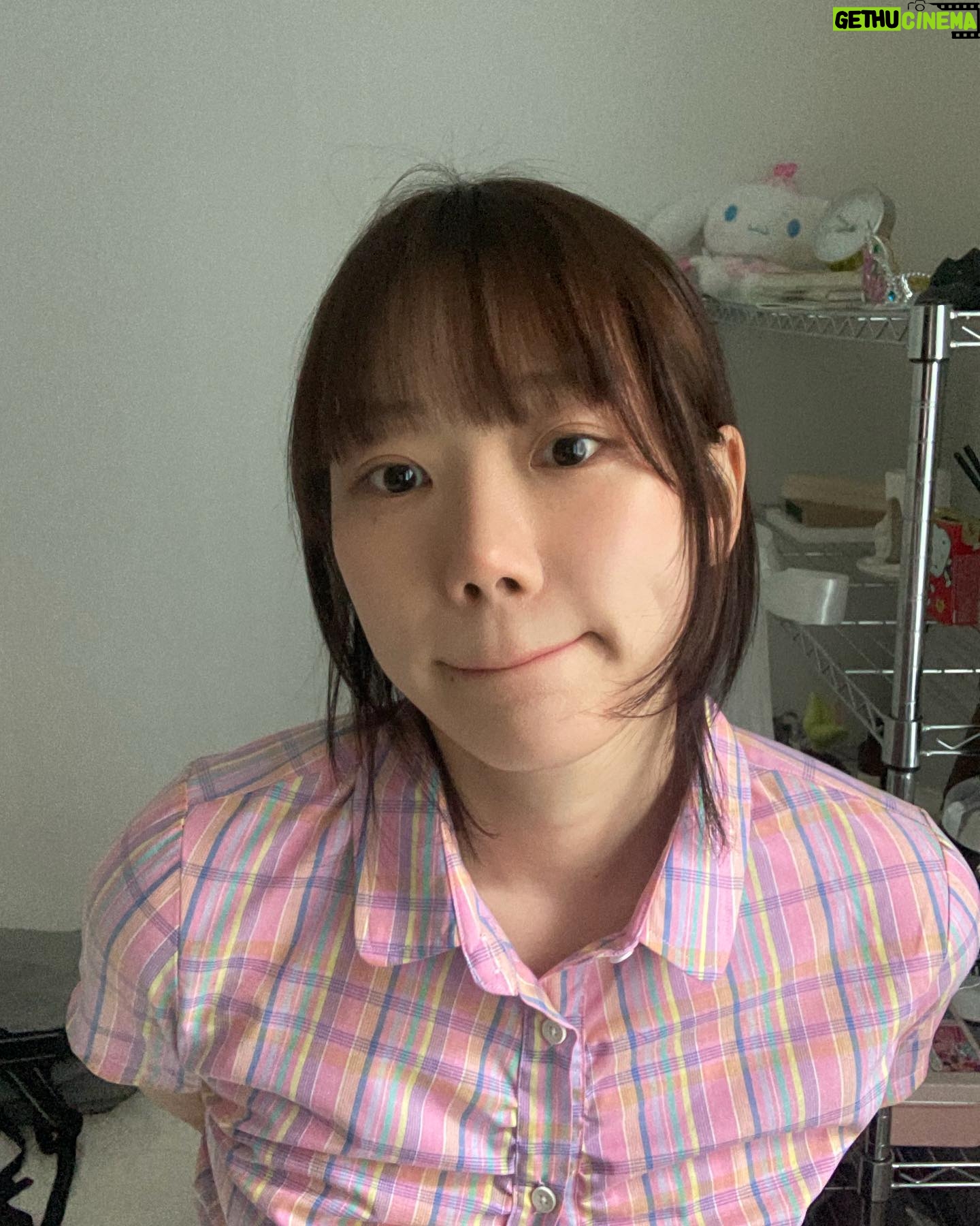 Lim Yu-bin - 1K Likes - 한달만에 집 왔는데 짱 춥네..( ◠‿◠ ) 엣취..ㅋ #youthbath24ss