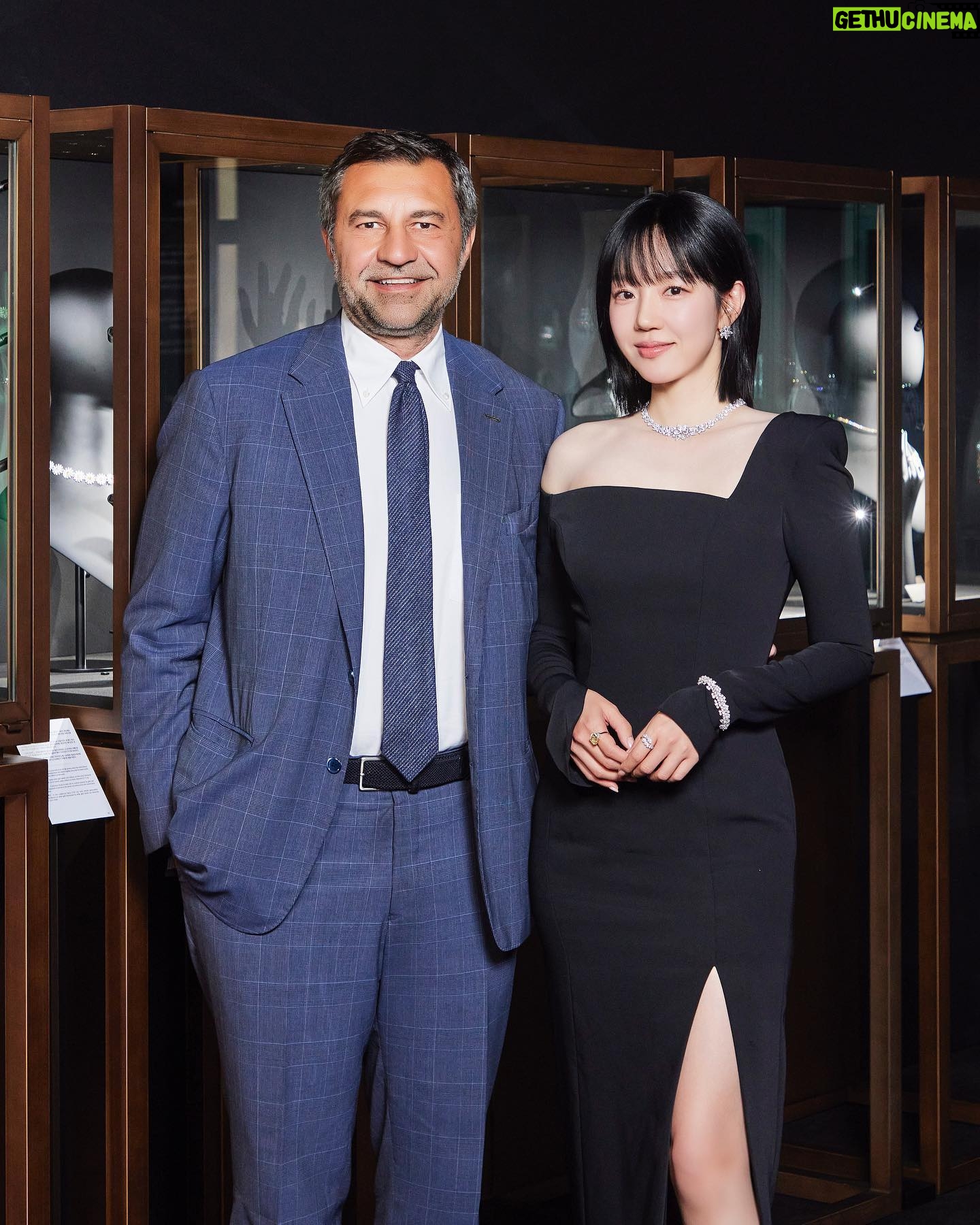 Lim Soo-jung Instagram - πππ«β¨π @damianiofficial #Damiani #Damiani100Years #Damiani100X100Italiani #λ€λ―Έμλ #κ΄κ³