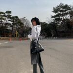 Lim Soo-jung Instagram - 🖤☀️🍀 @Ferragamo #FerragamoHugBag #페라가모