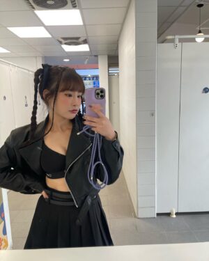 Lin Hana Instagram - 人生圓滿惹💗💗💗💗💗
雞皮疙瘩加眼淚忍不住尖叫聲最大大大大！
但票價跟看到人的大小
跟台北的自助餐一樣
吃一個寂寞
吃完好空虛🥲🥲🥲
明天好想再看一場RRRR

#子珊穿搭
外套裙子 @space.picnic 
內衣 @calvinklein 
指甲 @molanail 
我愛珍妮我愛珍妮我愛珍妮 @jennierubyjane  我愛珍妮我愛珍妮๑⃙⃘´༥`๑⃙⃘๑⃙⃘´༥`๑⃙⃘๑⃙⃘´༥`๑⃙⃘๑⃙⃘´༥`๑⃙⃘๑⃙⃘´༥`๑⃙⃘๑⃙⃘´༥`๑⃙⃘。° 。🎀🌹🎀・。° 。🎀🌹🎀・。° 。🎀🌹🎀・。° 。💙 ⋰ 💙 ⋱ 💙⋰ 💙 ⋱ 💙(✌︎ -͈᷅‎ ⌄ -͈᷄) ﾃﾞｷﾀ♡⃛

#ootdfashion#style#穿搭日常分享
#ootd#wiwt#ootdfashion#穿搭日常