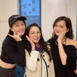 Lin Chenyi Instagram - 今天好開心！ 終於跟沛恩姊看到我們的乾女兒Hania了， 雖然只能隔著玻璃看，還是讓人覺得很感動， 恭喜姊姊終於實現夢想，成為人母～ 善良的你，不用想就知道未來一定是個好媽媽🥰🥰 霓霓趕快長大啊～乾媽超期待能抱妳的那天到來！