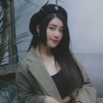Lin Chenyi Instagram - 本來還在迷途的路上，開會完之後， 頓時有了方向， 腦海完整的想像畫面，充滿感動與期待☺️ 套裝 @salut__official #膠片 #igdaily #life #ootd