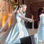 Lin Chenyi Instagram - 第一次看到Kid哥如此深情的眼神，尤其看著新娘時，眼裡充滿著粉紅泡泡跟小星星，彷彿愛情漫畫中男女主角會出現的那種眼睛，連我們都感受到野人村長的幸福～再次恭喜Kid哥娶到如此美好的Rita，祝你們幸福999999（要能包容村長的瘋狂真是不容易啊～） #木木真的好可愛啦 #今天是來騙人生小孩的吧 #幸福滿滿感動十足