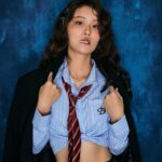 Lin Chenyi Instagram - 謝謝大家提前的生日祝福！ 趁青春期長大前夕，來拍一組叛逆女學生新照當自己的紀念禮物🎁（？ 非AI真人版學院照～ 跟上一波美劇The Idol偶像漩渦風格🤓 photo by @caramel0907 make up @_hidel_ #每張都很喜歡 #只好全部貼上 #美式證件照 #idol #ootd #school