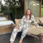 Lin Laishram Instagram - Golden hour vibes and that perfect summer tan! I’ve been soaking up the sun and loving the healthy glow it’s giving me. Remember, always wear your sunscreen to protect your skin while getting that sun-kissed look. How are you enjoying the sunny days? #SummerGlow #SunKissed #GoldenHour #SummerTan #sunshinestateofmind