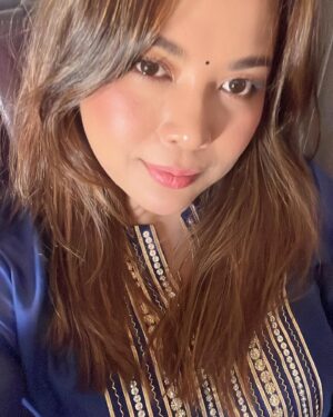 Lin Laishram Instagram - Delhi ❤️

Wearing @rekhaagra_ 
Style @esthetique.by.jenny @iamjennylaisram