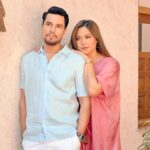 Lin Laishram Instagram - Love is all shades of blues and hues 💕💐💐 #HappyValentinesDay