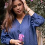 Lin Laishram Instagram - Chillin’ with the flowers, letting life bloom at its own pace. Pause & Reflect ⏸️🧘‍♀️ #EasyBreezyDays #NatureLover . . Photographer: @chitrdev.in Make up & Hair: @makeupbyangana Outfit: @thehaimishliving Jewellery: @shamooosana Assisted by: @gopaleseema