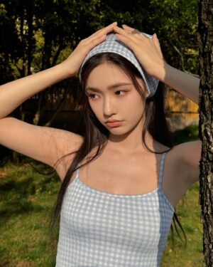 Lin Yun Instagram - 春游🧏🏻‍♀️