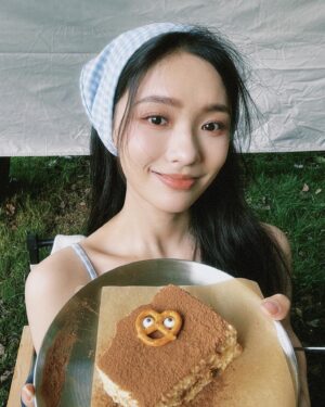 Lin Yun Instagram - 春游🧏🏻‍♀️