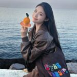 Lin Yun Instagram - 🥐 🍊🌊 🌇