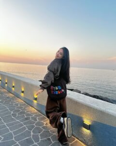 Lin Yun Instagram - 🥐 🍊🌊 🌇