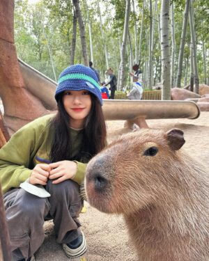 Lin Yun Instagram - 卡皮巴拉😏