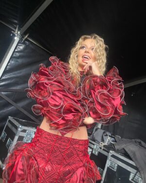 Lina Rafn Instagram - Gig one out of three on a crazy day…