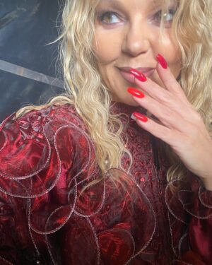 Lina Rafn Instagram - Gig one out of three on a crazy day…