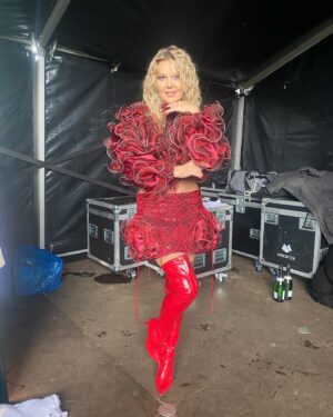 Lina Rafn Instagram - Gig one out of three on a crazy day…