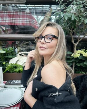 Lina Rafn Instagram - I consider myself a generous person 💋