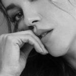 Lina Castrillón Instagram – Bájale al  Drama 
Súbele a la musica .. 🎶

🙌🎶