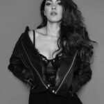 Lina Castrillón Instagram – Vamos y hagamos que pase …
Está todo abierto , está todo dado…

Linda semana🙌💫💫

Para mi ..
Y para ustedes !!