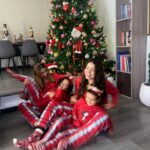 Lina Castrillón Instagram - Feliz Navidad !! 🎄 Este parche Mio es … Lo que Necesito Es mi deseo Es mi Regalo . ❤️❤️❤️❤️ . . . . _