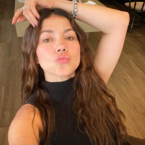Lina Castrillón Instagram - .PACIENCIA 
.CONCIENCIA 
.COHERENCIA ☝️