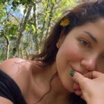 Lina Castrillón Instagram - Hay personas que son lugares favoritos , por ejemplo ellas.💛💛💛