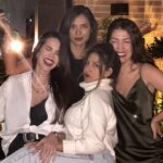 Lina Castrillón Instagram - Titi me pregunto … @aidabossa @lauradeleonc @vinamachado Fotografo oficial 📸@geoslebi 💋💋💋💋
