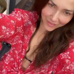 Lina Castrillón Instagram - Me tengo, Los tengo Y ellos me tienen. 🤍🤍🤍🤍🤍