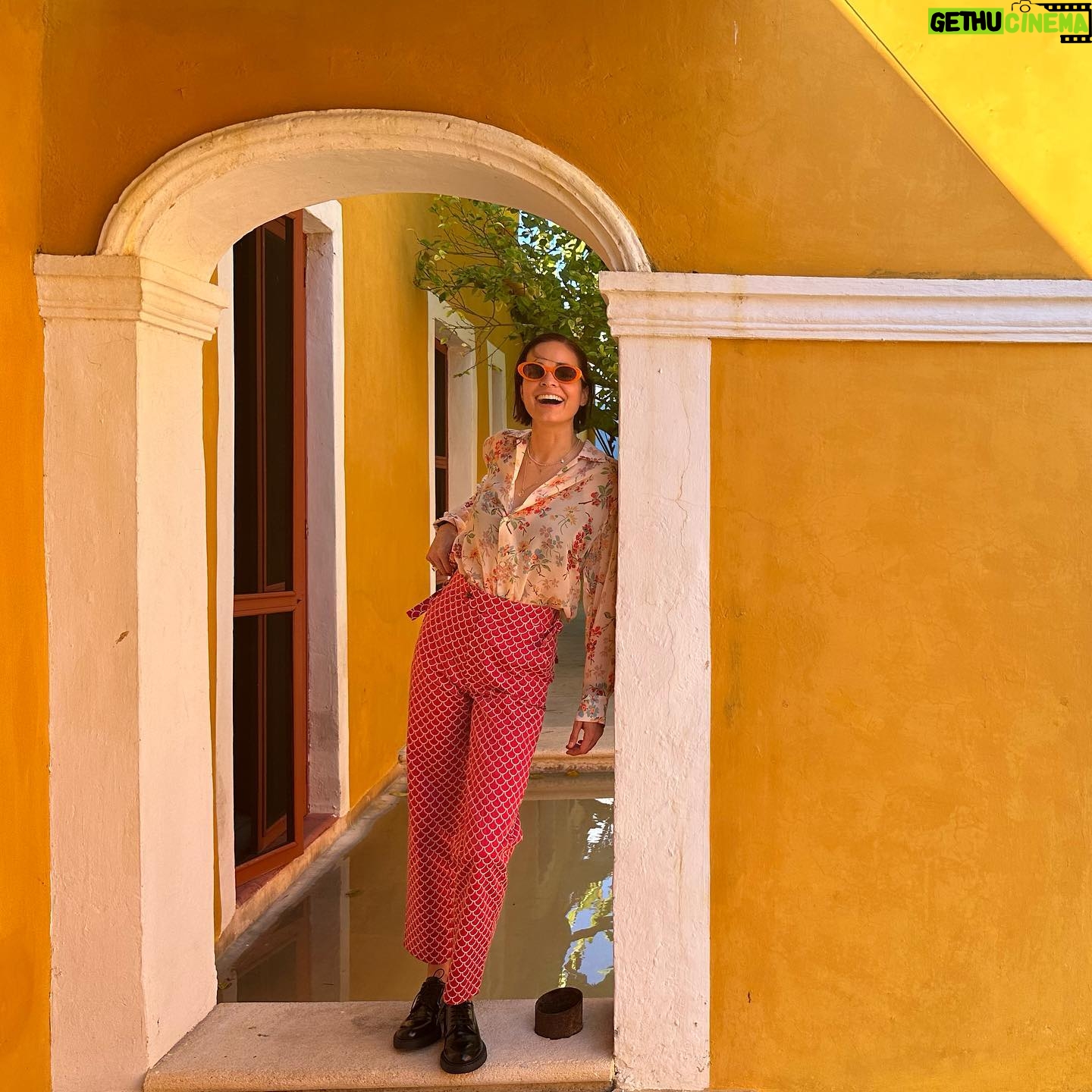Lina Esco - 19.8K Likes - and so it begins…