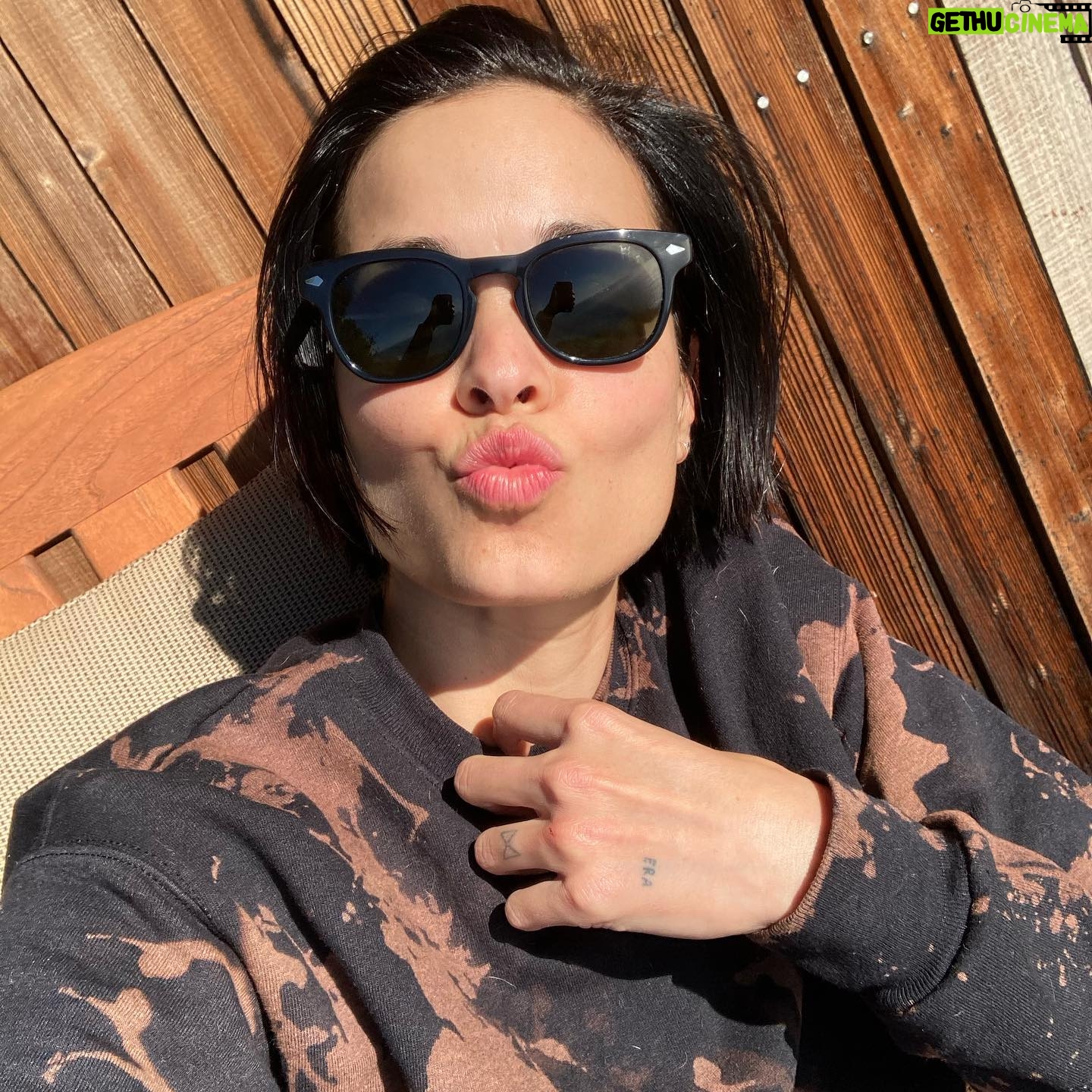 Lina Esco - 26.3K Likes - weekend weekdays in the big south 🪐