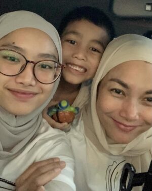 Linda Ramadhanty Instagram - #4january 
Happy Birthday anak sholeh, Almeer Khalif..