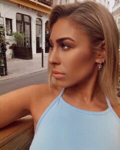Actress Linda Teodosiu HD Instagram Photos and Wallpapers November 2023