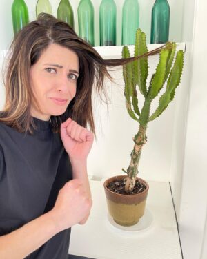 Linda Zervakis Instagram - I ❤️ Kaktus 🌵 

#hängengeblieben 
#attacke