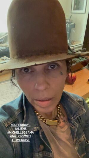 Linda Perry Instagram - 